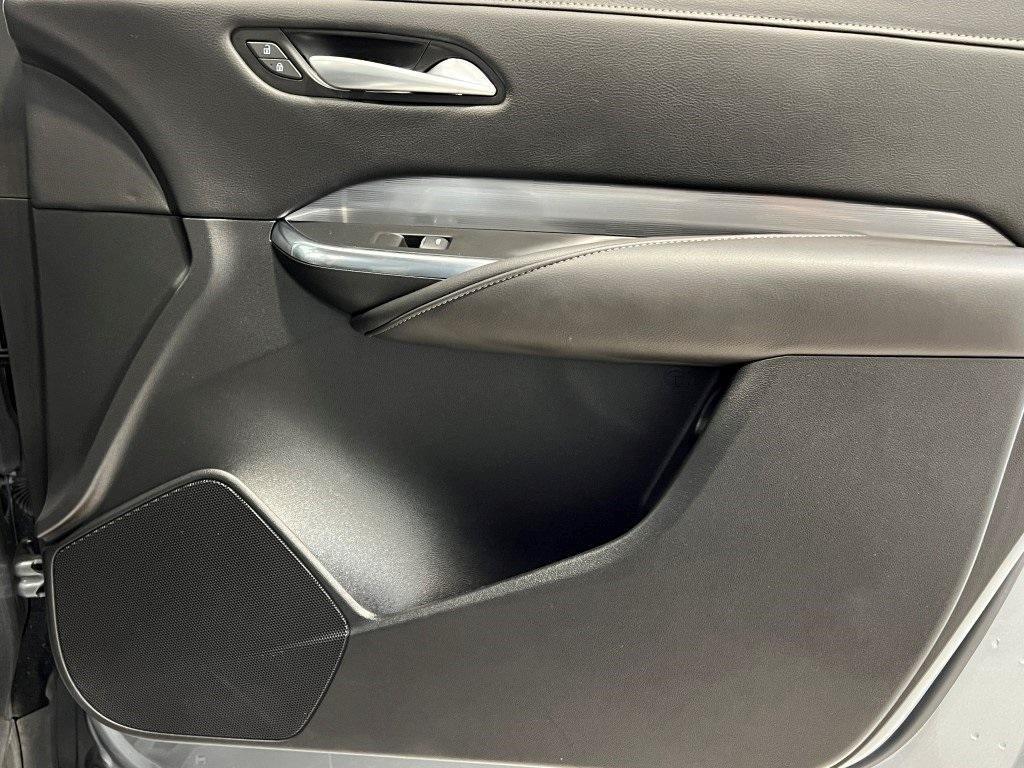 used 2024 Cadillac XT4 car, priced at $35,300
