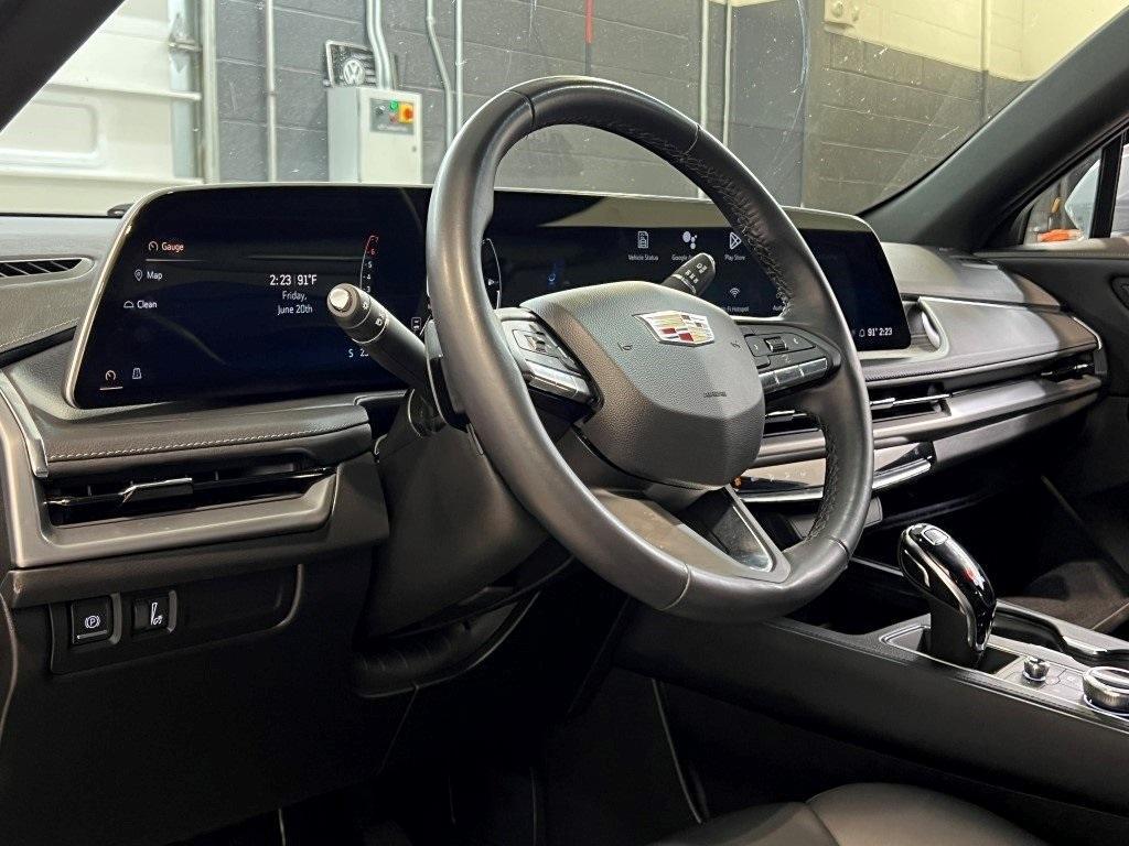 used 2024 Cadillac XT4 car, priced at $35,300