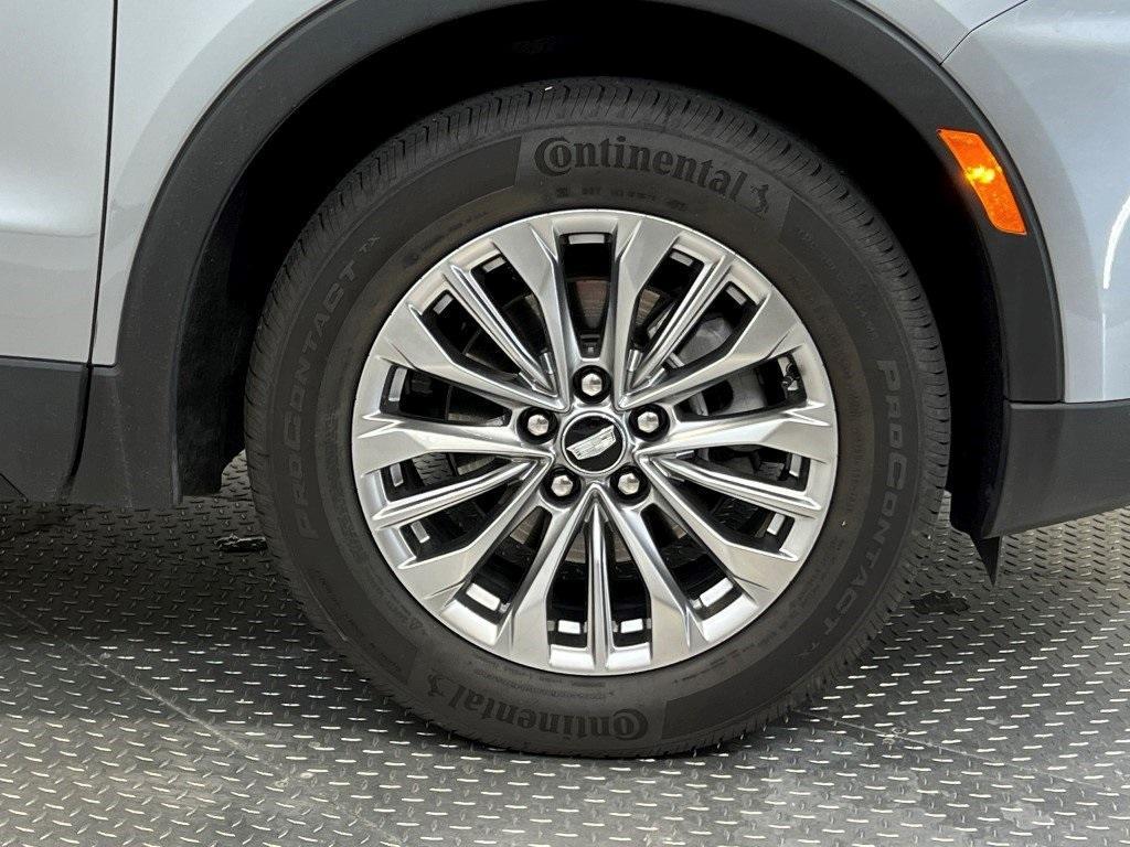 used 2024 Cadillac XT4 car, priced at $35,300