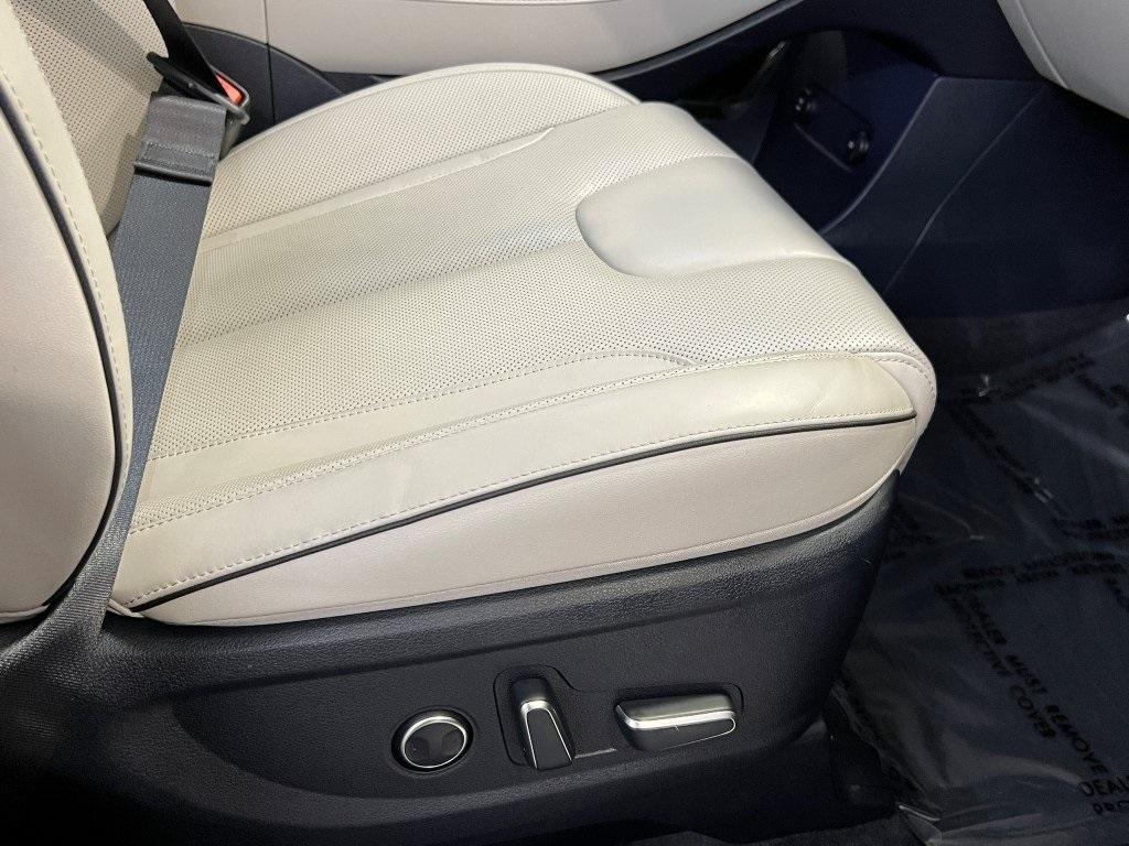 used 2024 Hyundai Palisade car, priced at $41,900