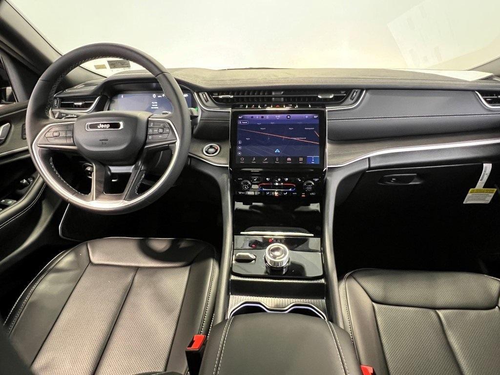 new 2025 Jeep Grand Cherokee L car, priced at $50,178