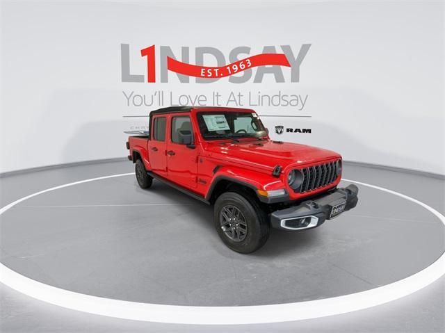 new 2024 Jeep Gladiator car, priced at $39,240