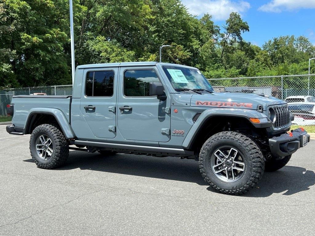 new 2025 Jeep Gladiator car, priced at $55,517