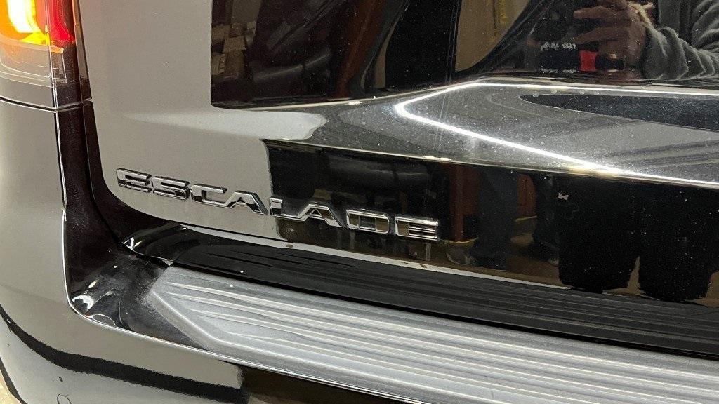 used 2023 Cadillac Escalade ESV car, priced at $89,700