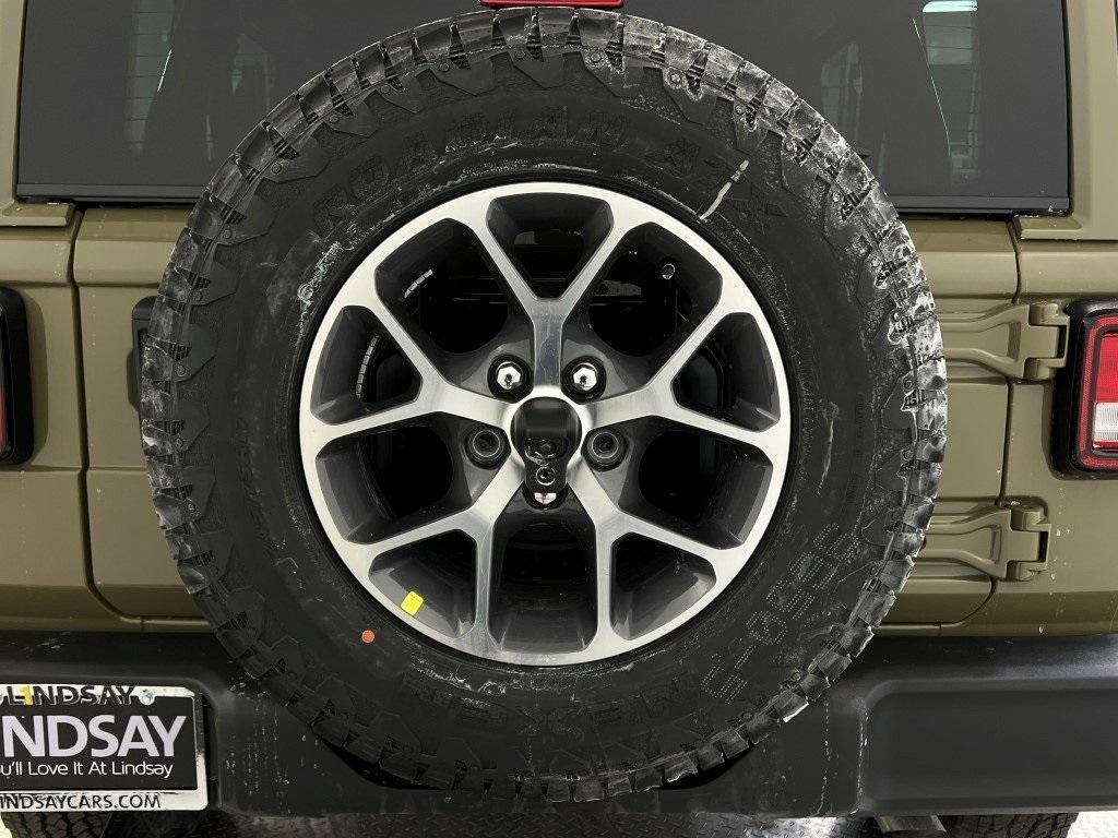 new 2025 Jeep Wrangler car, priced at $46,112