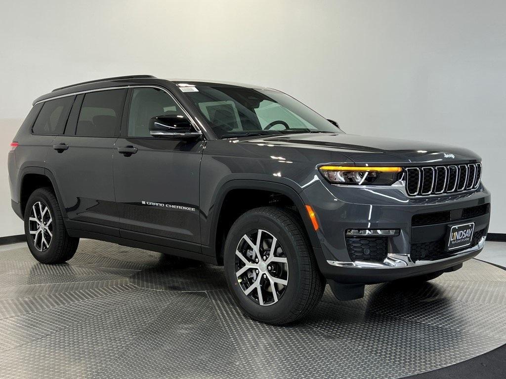 new 2025 Jeep Grand Cherokee L car, priced at $50,104