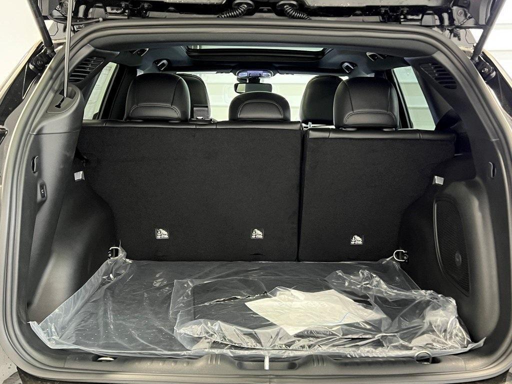 new 2025 Jeep Compass car, priced at $37,528