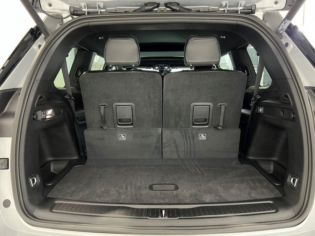 new 2025 Jeep Grand Cherokee L car, priced at $40,824