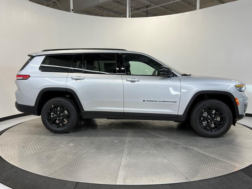 new 2025 Jeep Grand Cherokee L car, priced at $40,824
