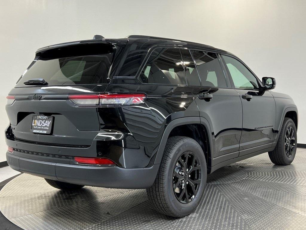 new 2025 Jeep Grand Cherokee car, priced at $40,898