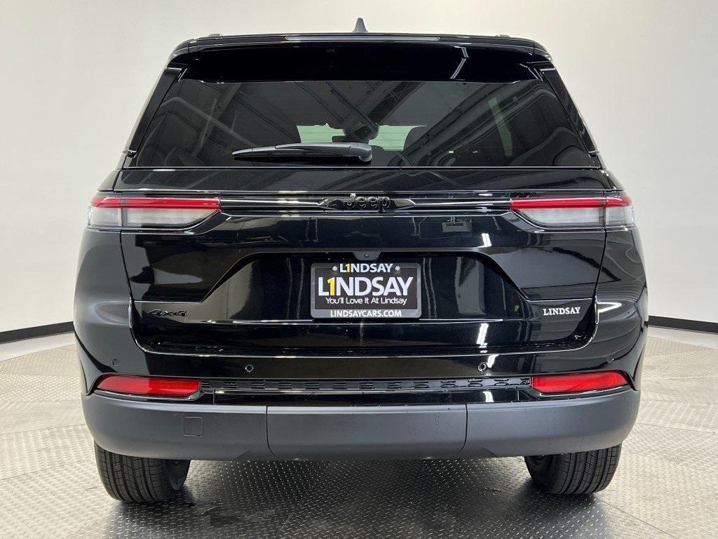 new 2025 Jeep Grand Cherokee car, priced at $40,898