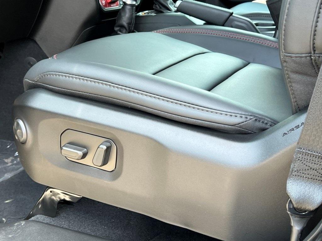new 2025 Jeep Gladiator car, priced at $53,838