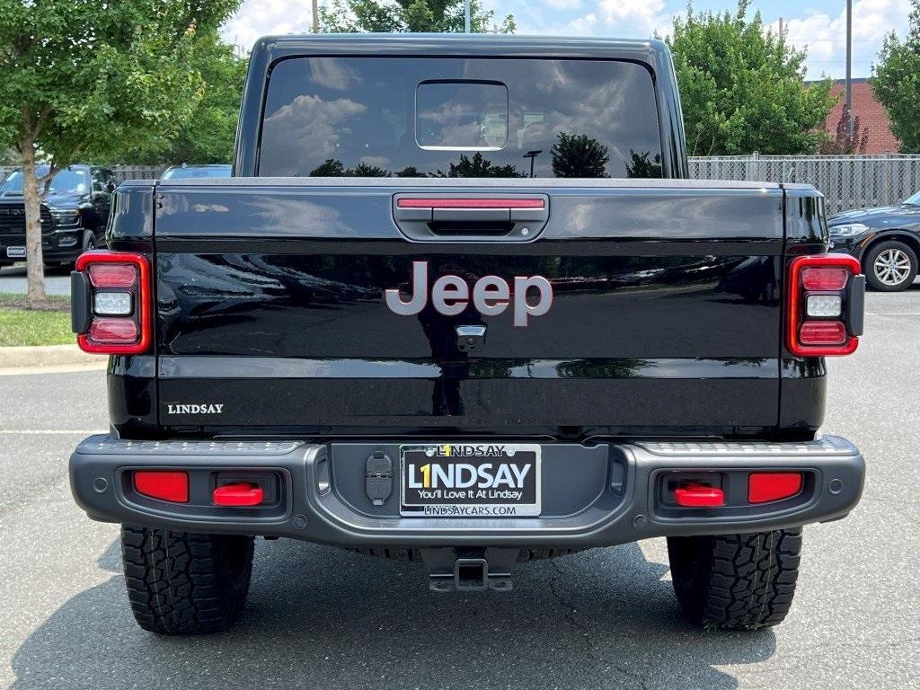 new 2025 Jeep Gladiator car, priced at $53,838