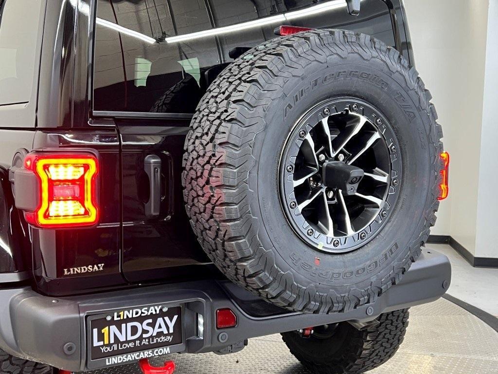 new 2026 Jeep Wrangler car, priced at $62,905