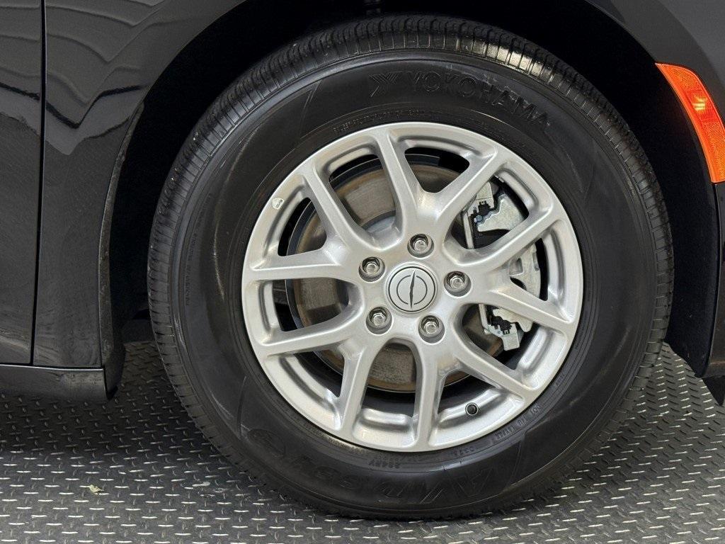 used 2025 Chrysler Pacifica car, priced at $34,700