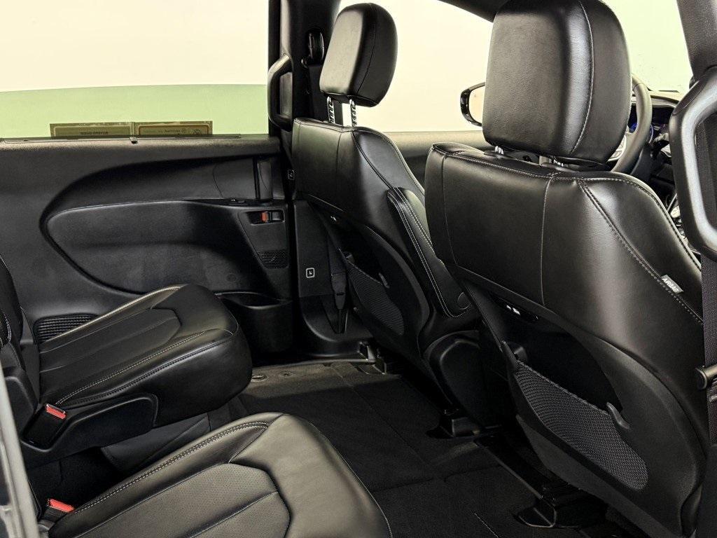 used 2025 Chrysler Pacifica car, priced at $34,700