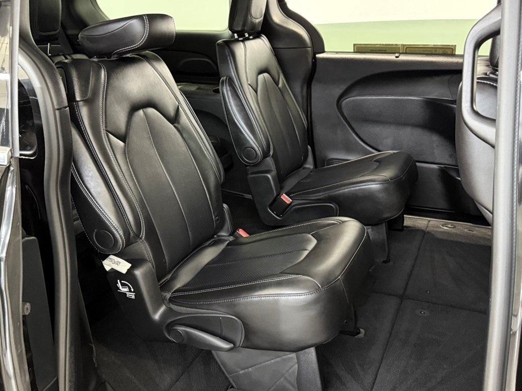 used 2025 Chrysler Pacifica car, priced at $34,700