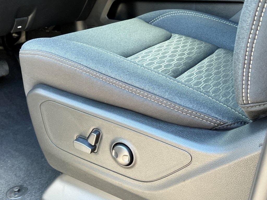 new 2025 Ram 1500 car, priced at $52,107