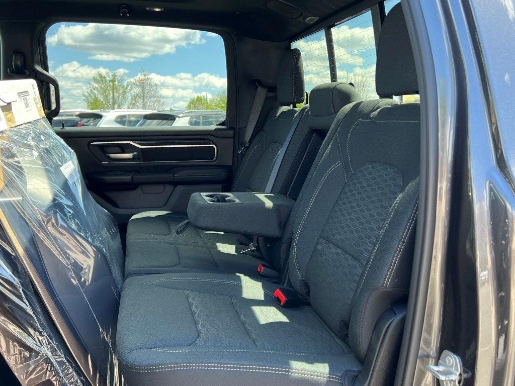 new 2025 Ram 1500 car, priced at $52,107