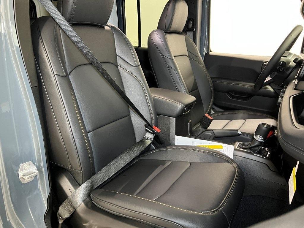 new 2026 Jeep Wrangler car, priced at $52,346