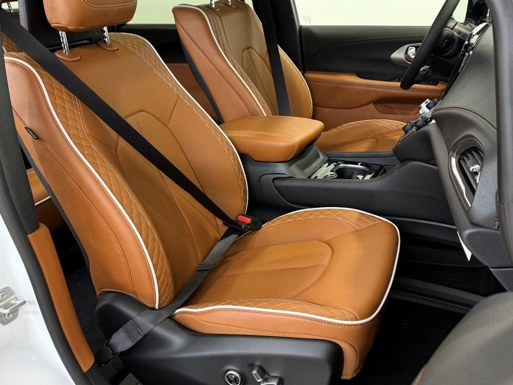 new 2026 Chrysler Pacifica car, priced at $52,023