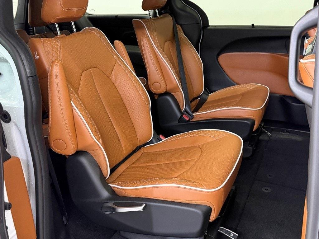 new 2026 Chrysler Pacifica car, priced at $52,023