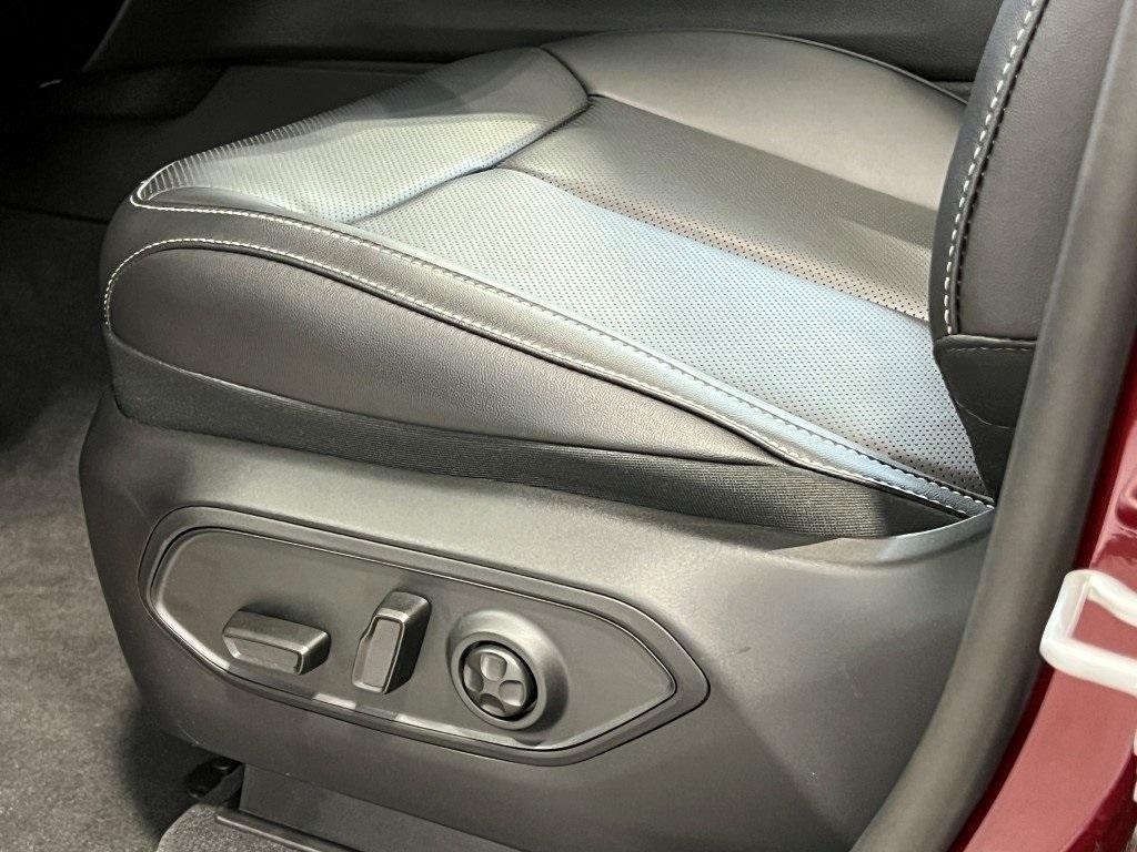 new 2025 Jeep Grand Cherokee L car, priced at $46,804