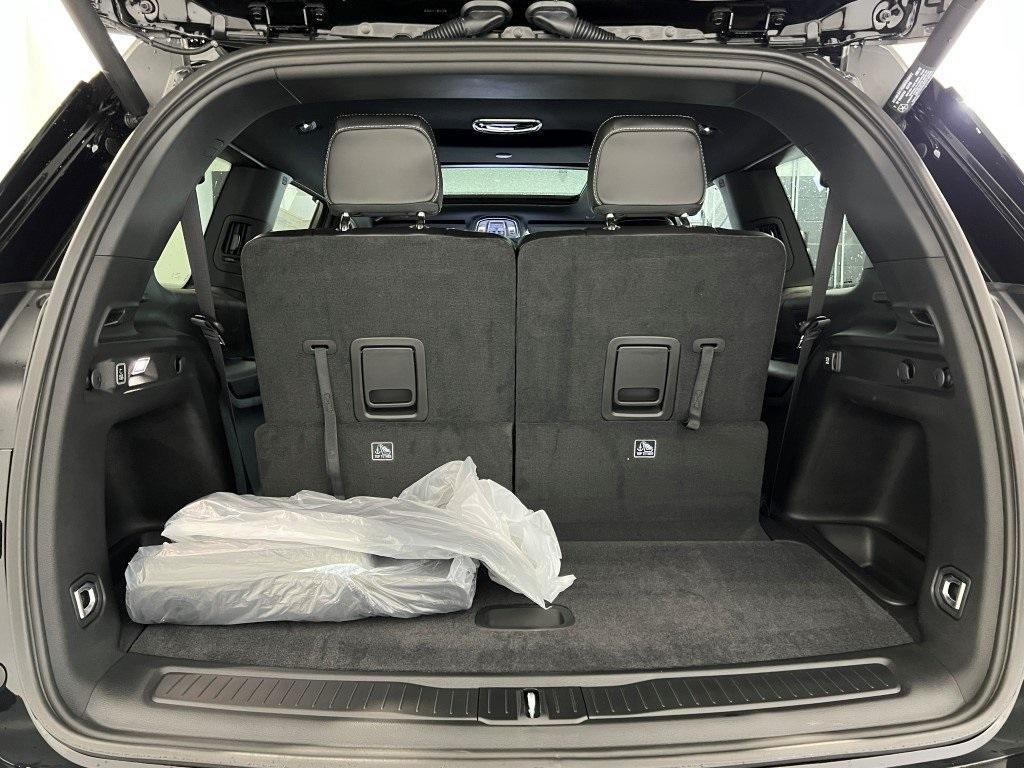 new 2025 Jeep Grand Cherokee L car, priced at $46,804