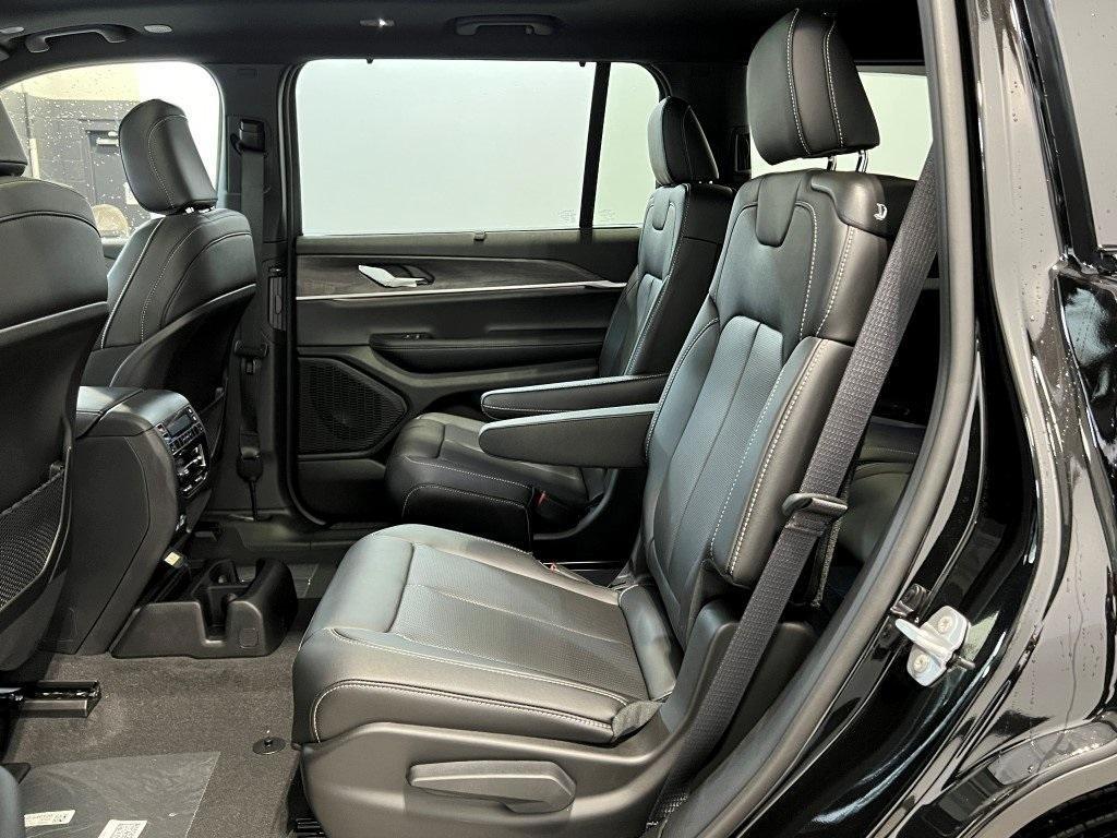 new 2025 Jeep Grand Cherokee L car, priced at $46,804