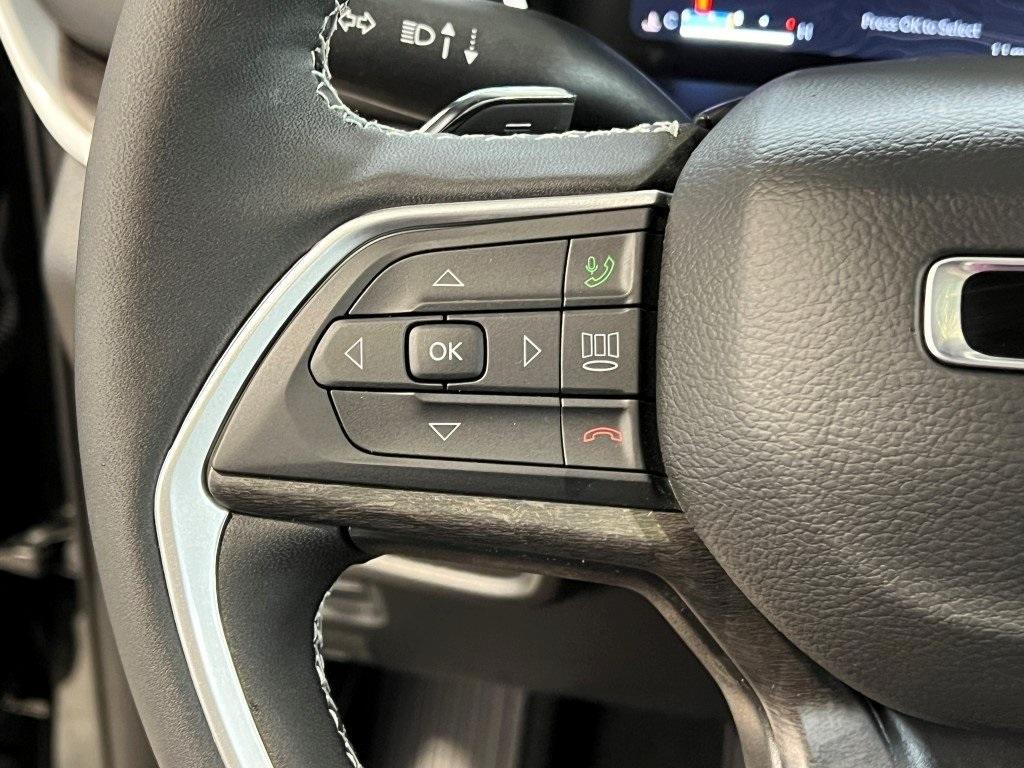 new 2025 Jeep Grand Cherokee L car, priced at $46,804