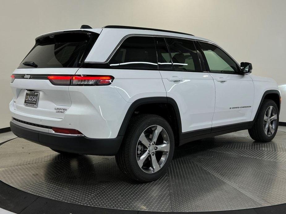 new 2025 Jeep Grand Cherokee car, priced at $49,101