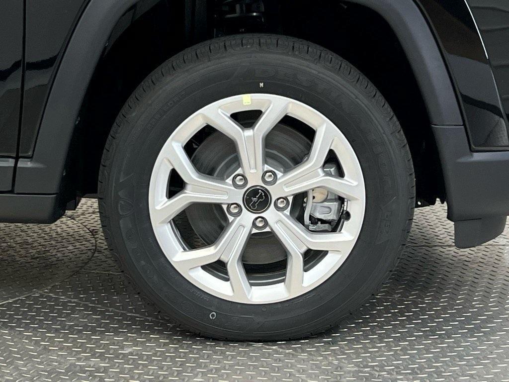 new 2025 Jeep Compass car, priced at $33,067