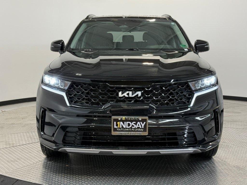 used 2023 Kia Sorento car, priced at $27,300