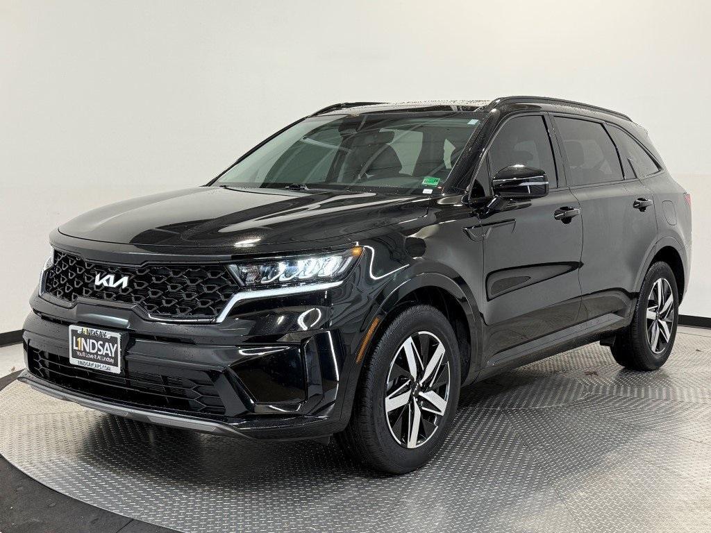 used 2023 Kia Sorento car, priced at $27,300