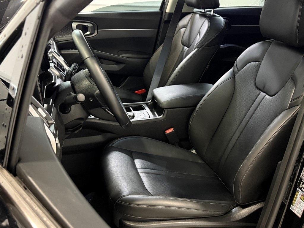 used 2023 Kia Sorento car, priced at $27,300