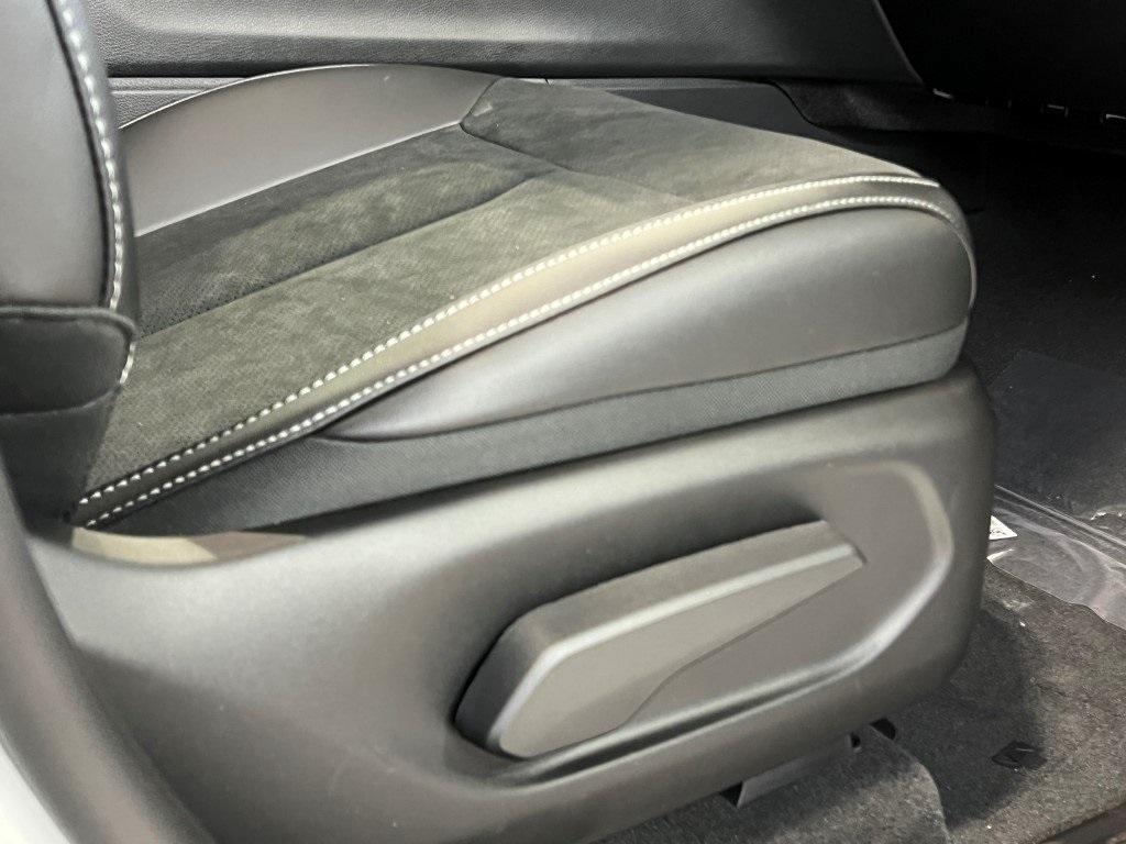 new 2025 Jeep Grand Cherokee L car, priced at $40,288