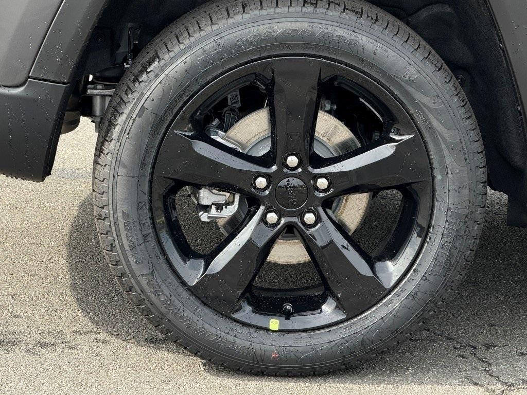 new 2025 Jeep Grand Cherokee car, priced at $49,426