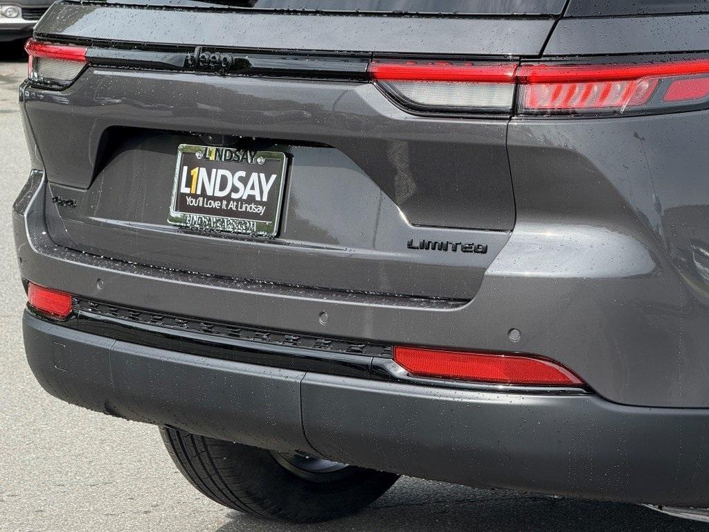 new 2025 Jeep Grand Cherokee car, priced at $49,426
