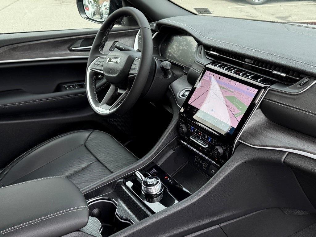 new 2025 Jeep Grand Cherokee car, priced at $49,426