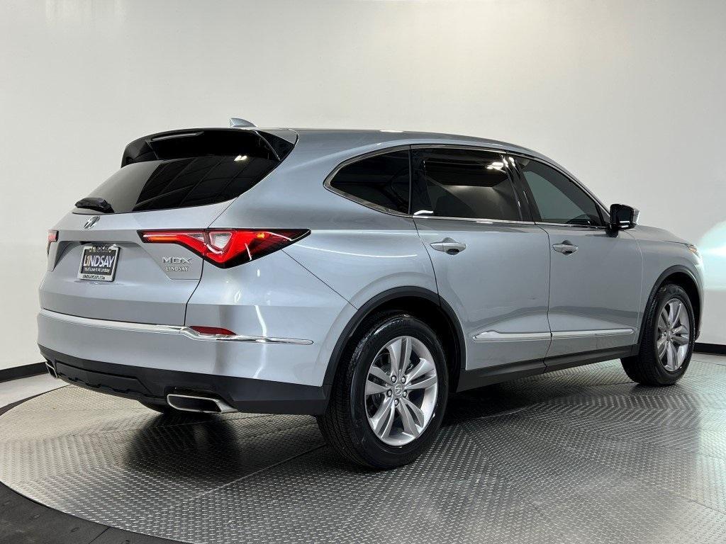 used 2024 Acura MDX car, priced at $39,300