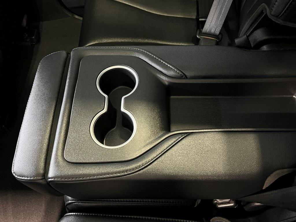 used 2024 Acura MDX car, priced at $39,300