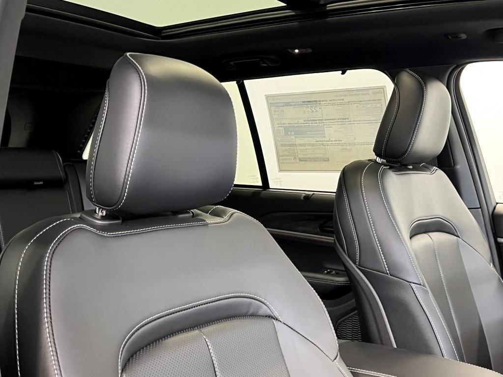 new 2025 Jeep Grand Cherokee car, priced at $48,312