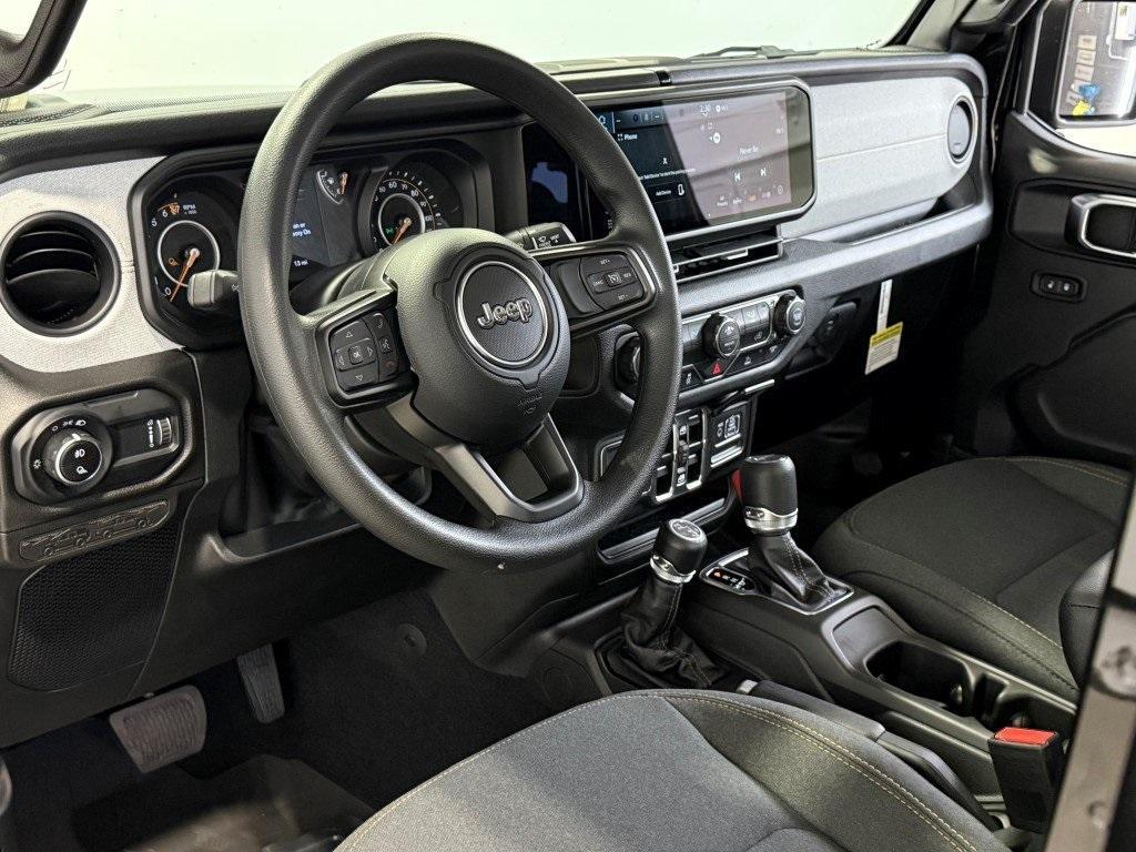 new 2025 Jeep Gladiator car, priced at $41,396