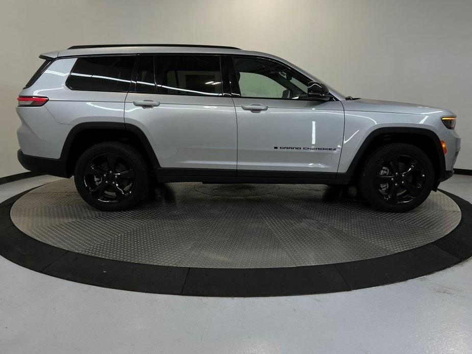 new 2024 Jeep Grand Cherokee L car, priced at $38,293