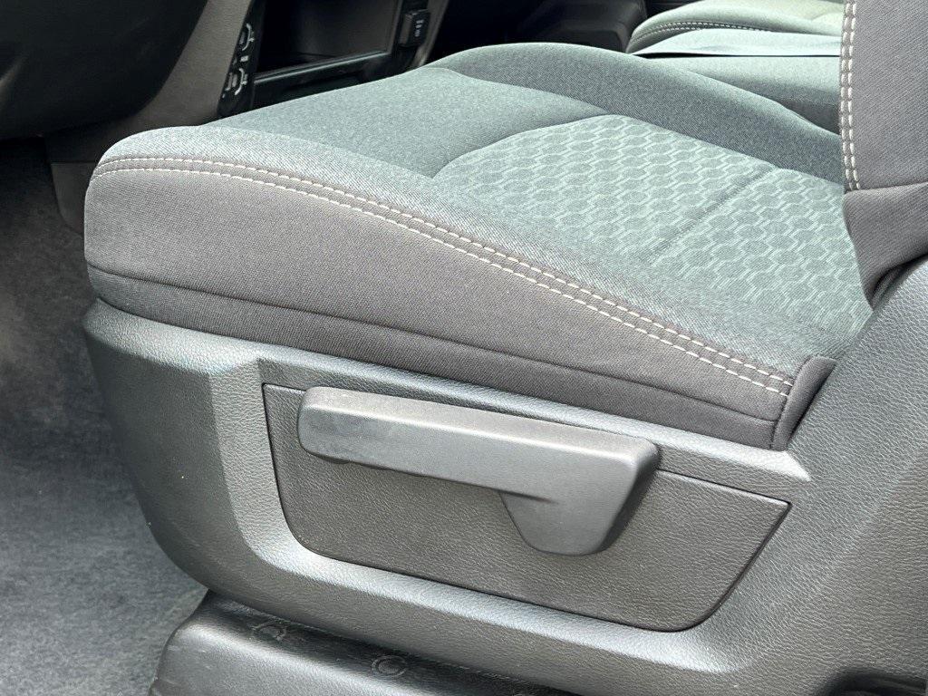 new 2025 Ram 2500 car, priced at $50,929