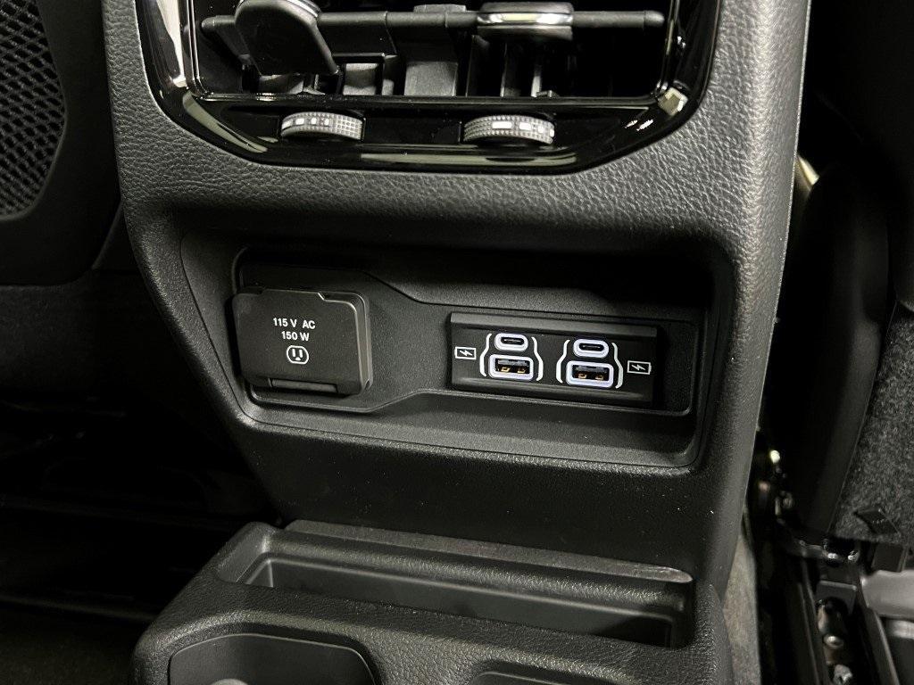 new 2025 Jeep Grand Cherokee L car, priced at $50,178