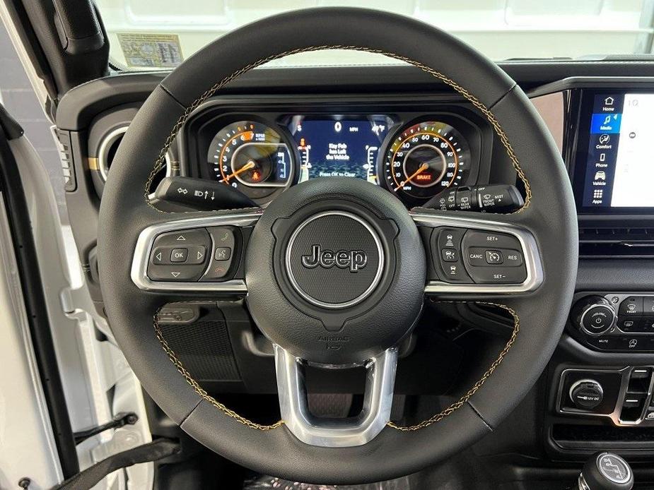 new 2025 Jeep Wrangler car, priced at $52,576