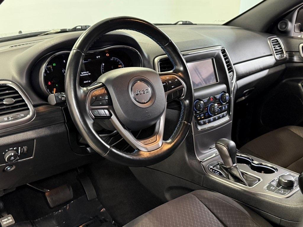 used 2020 Jeep Grand Cherokee car, priced at $25,500