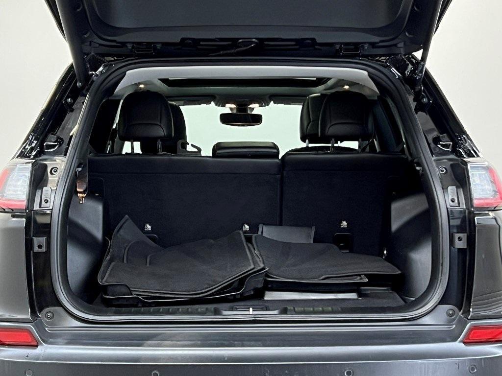 used 2019 Jeep Cherokee car, priced at $19,500