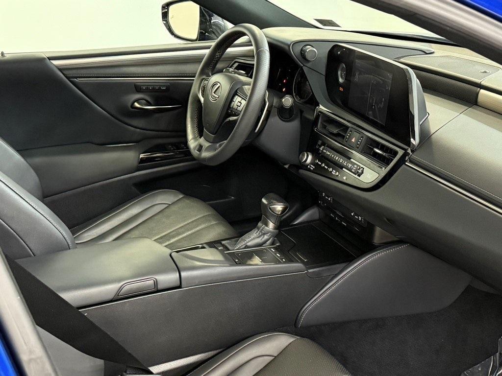 used 2022 Lexus ES 350 car, priced at $33,600